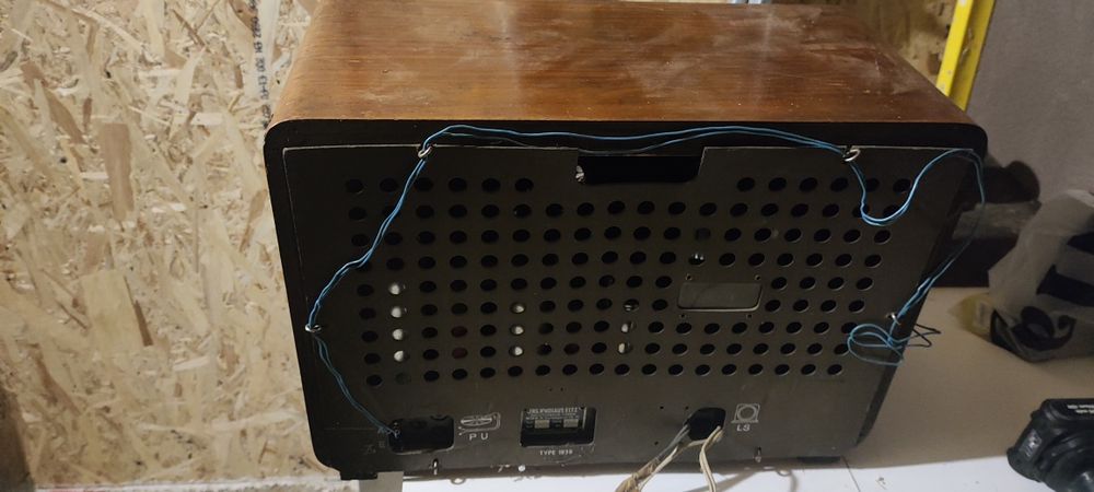 Aparat radio interbelic Nikolaus Eltz, tip 439A, Viena – an 1939