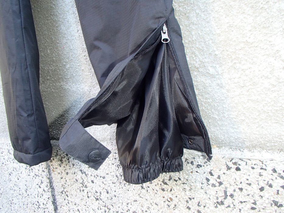 Продавам мъжки ски панталон с откачане на тирантите Salomon