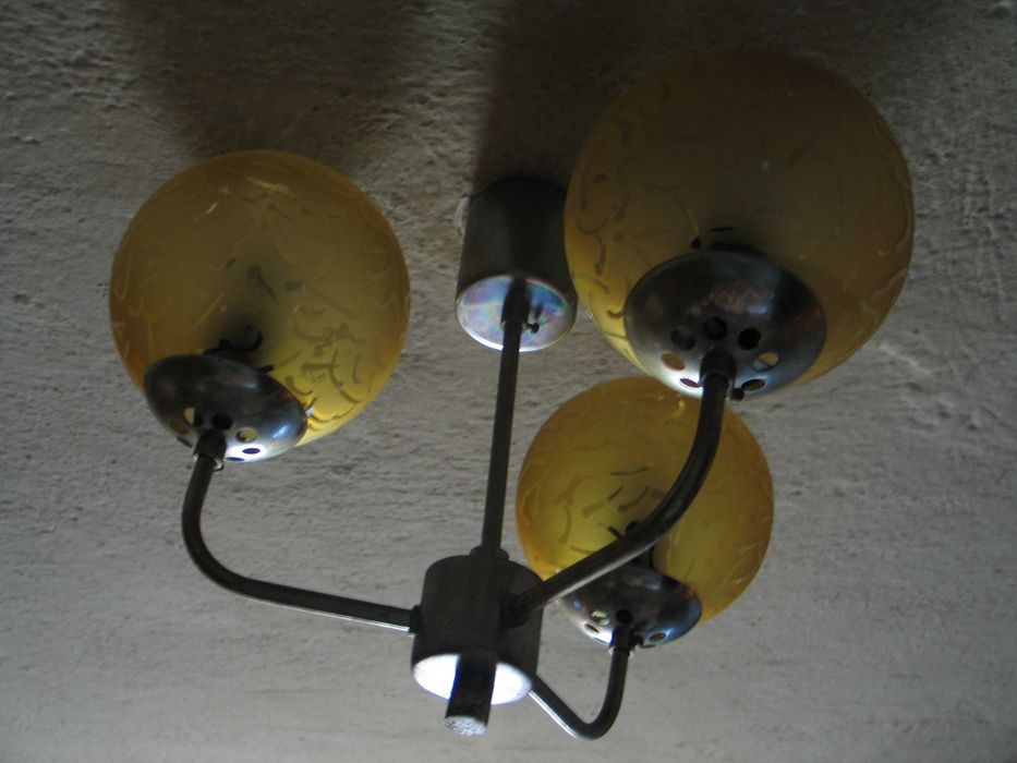 candelabru cu 3 braţe