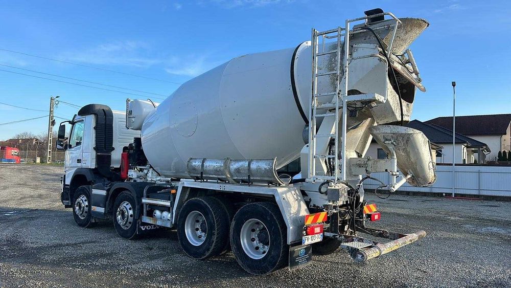 Autobetoniera Volvo FMX 460cp cu mixer Putzmeister 9 mc
