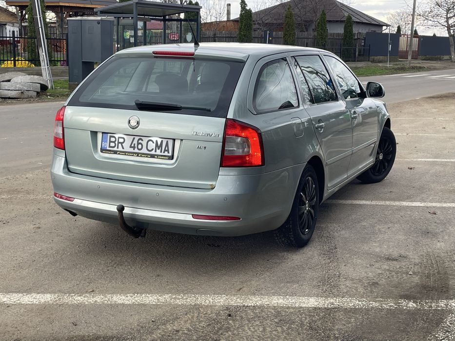 Skoda octavia 2 facelift 1.6mpi (bse)