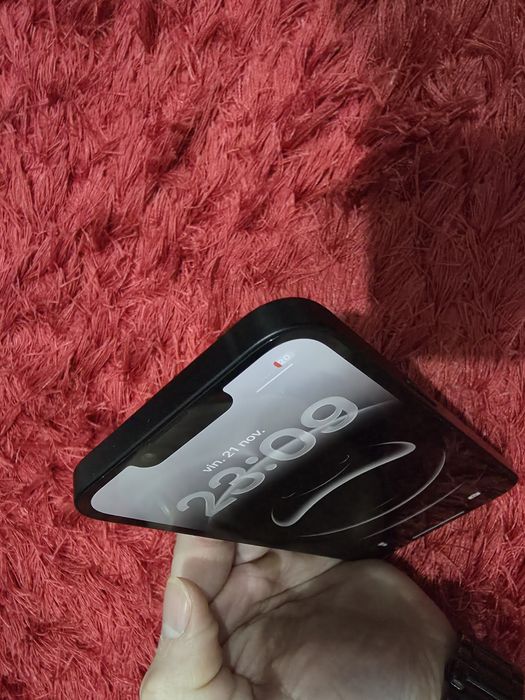 -Iphone 16E, ca Nou, 128Gb, 8Ram, 27 cicluri incarcare, Blank Titanium