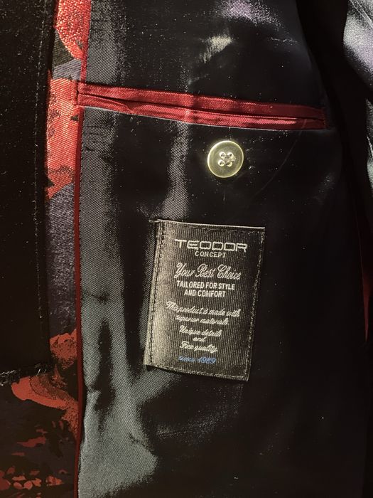 Мъжко сако Teodor, размер 50 M / L, червено флорален мотив, като ново