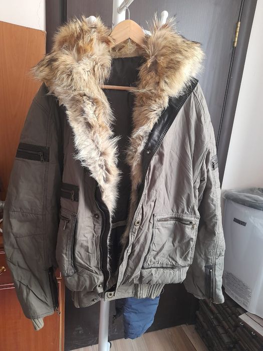 Куртка с меховым воротом мужской