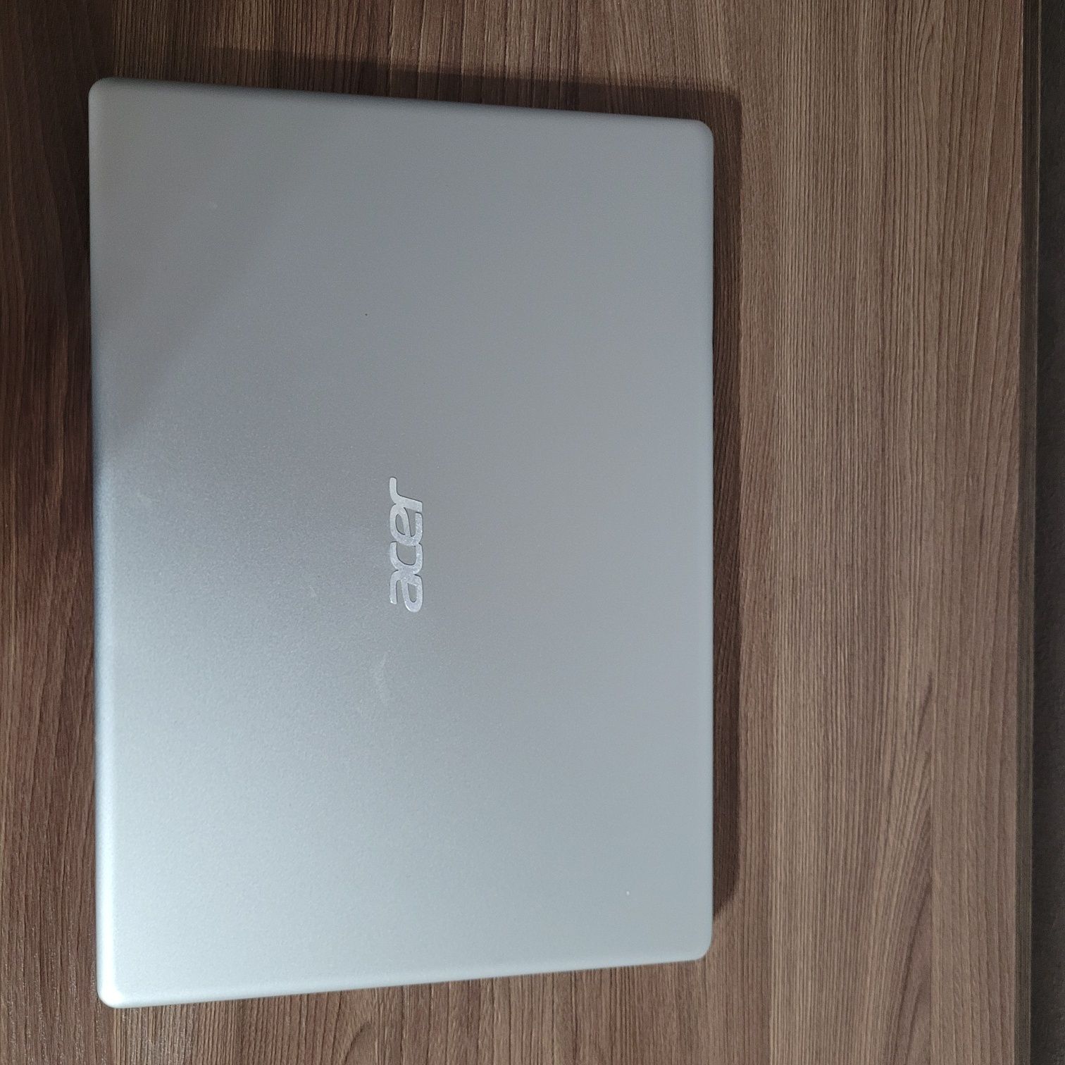 Продам ноутбук Acer в отличном состоянии