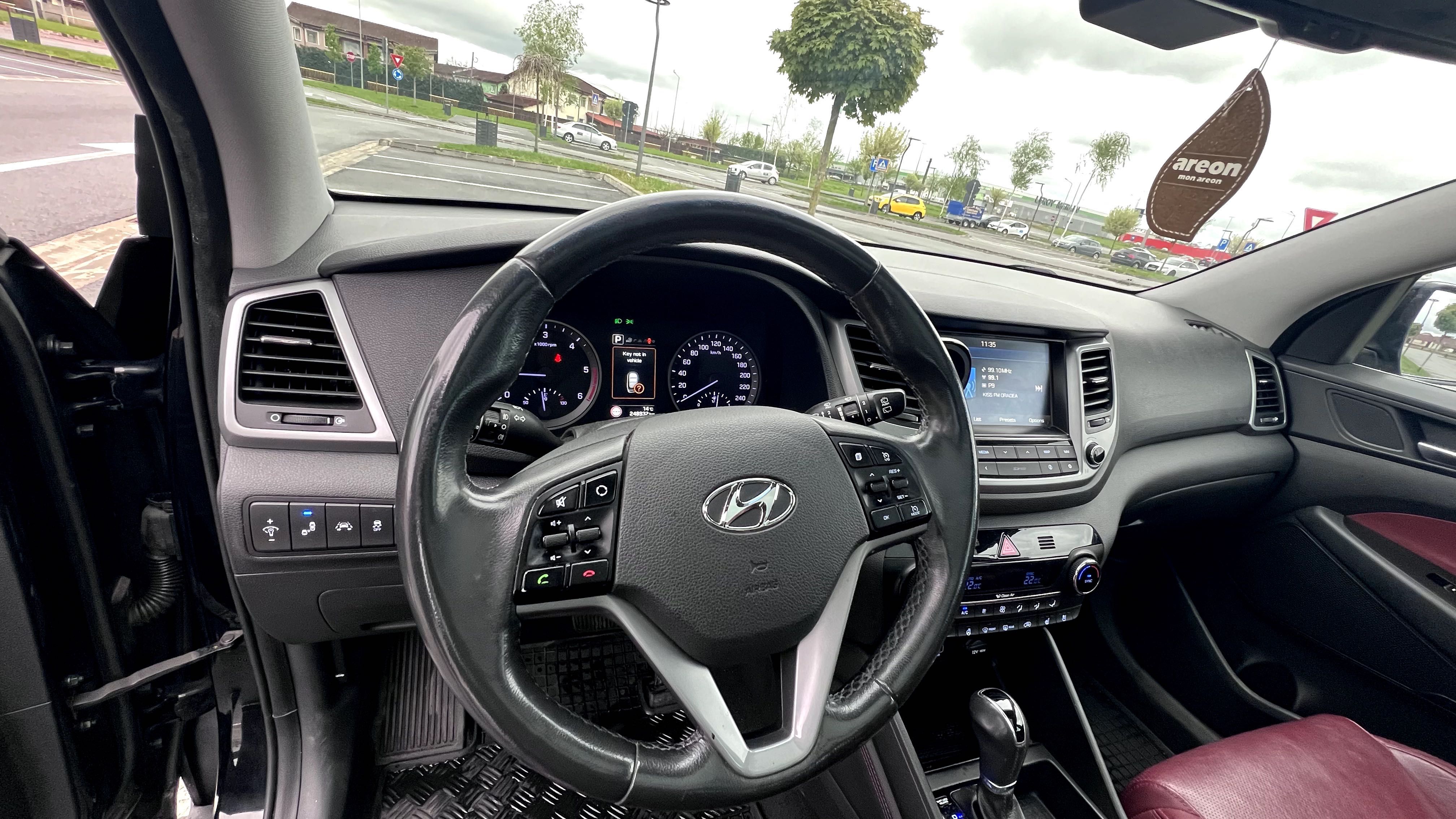 Hyundai Tucson 2.0 4WD 6AT Luxury 2017 185 CP Panoramic