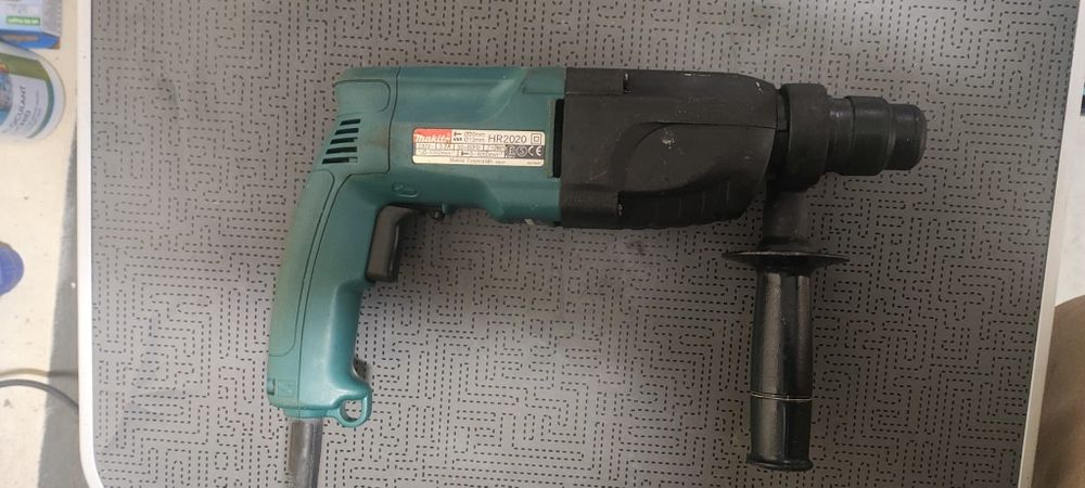 Ciocan rotopercutor cu 3 funcții Makita hr 2020