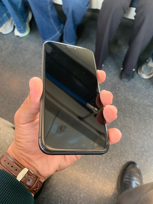 iphone 11 64 gb qora