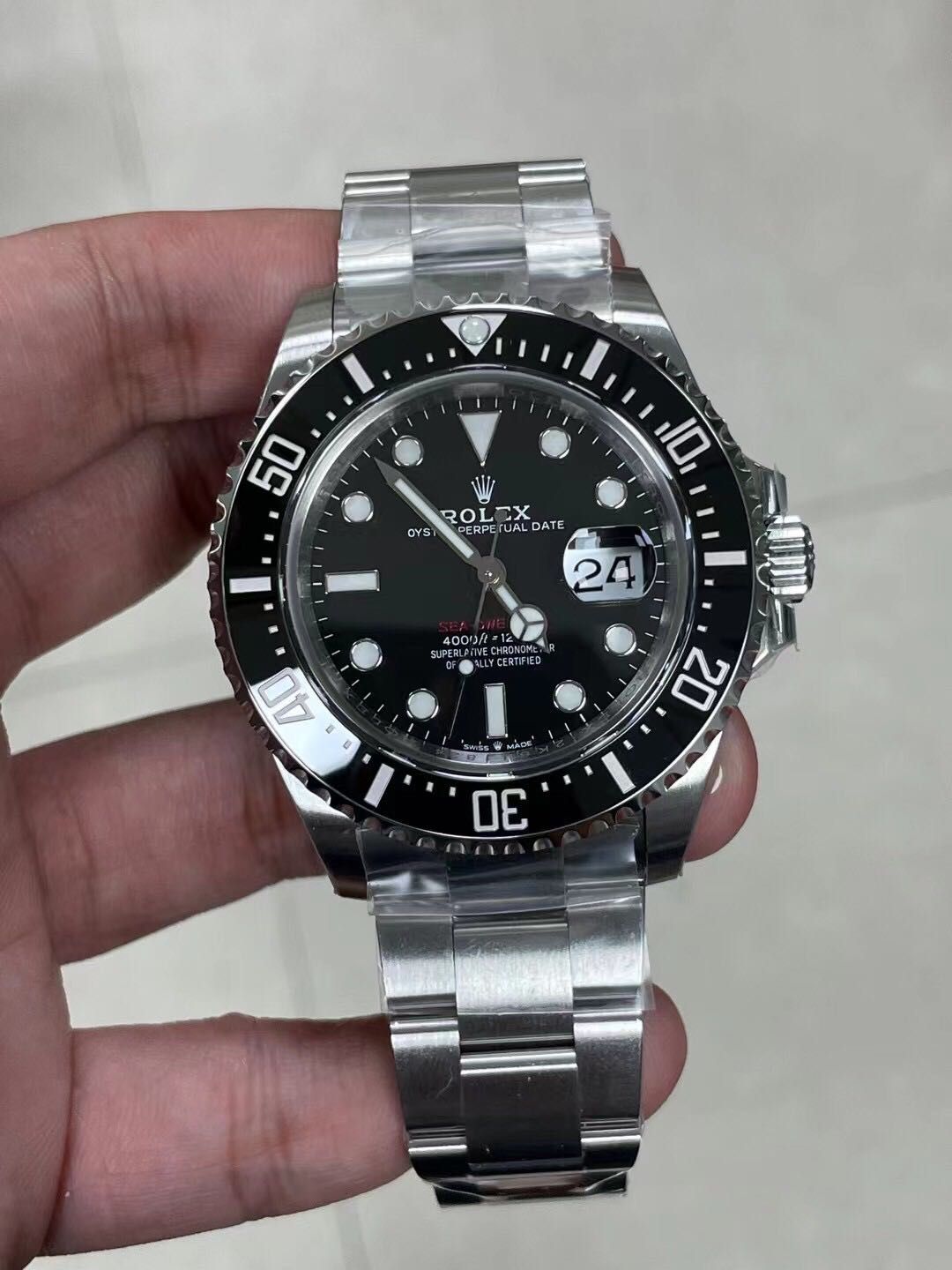 Rolex Sea-Dweller 43mm / silver