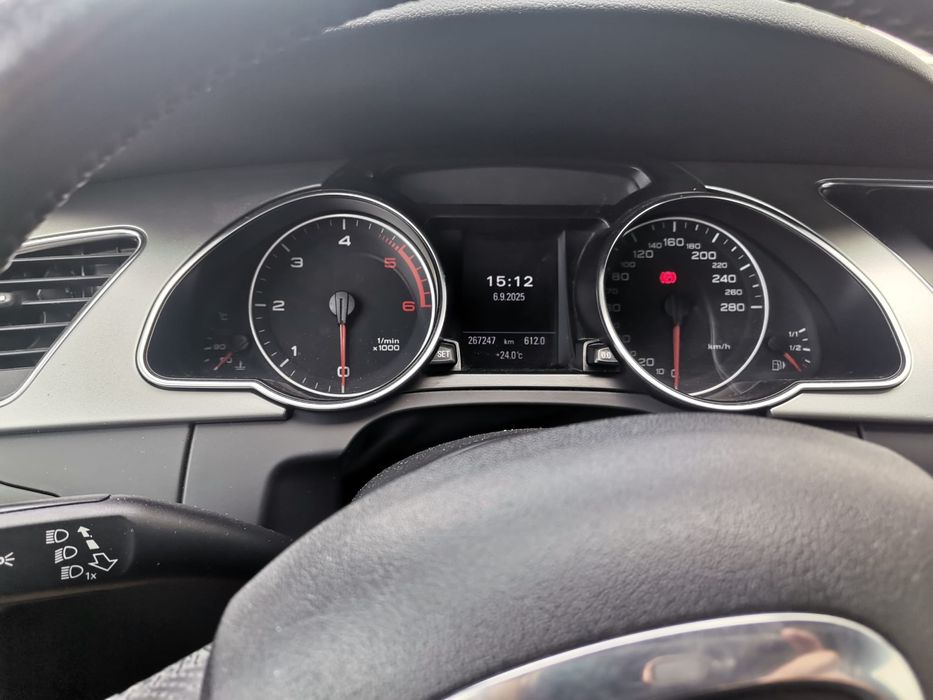 Vând Audi A5 coupe
