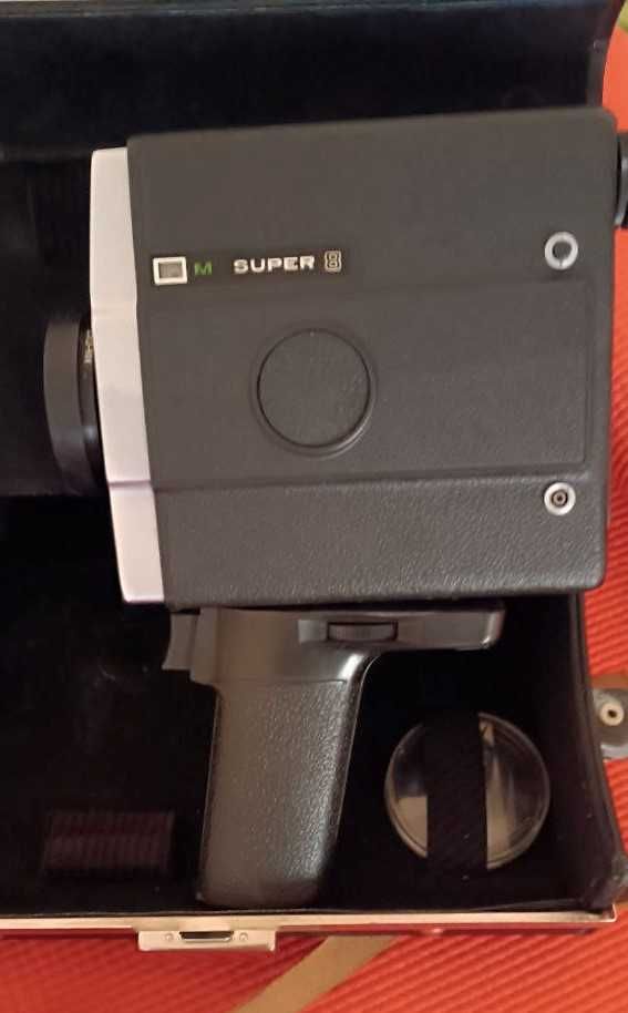 Кинокамера  Super 8