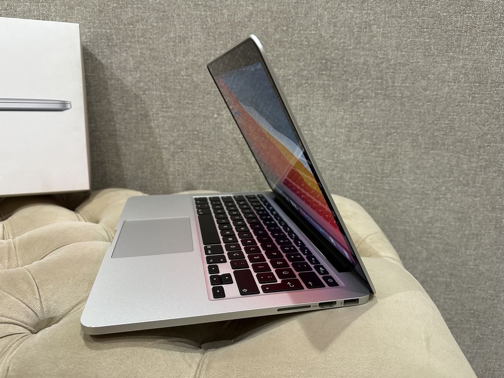 * Apple MacBook Pro 13 Retina A1425 intel Core i5 с SSD 500Gb!