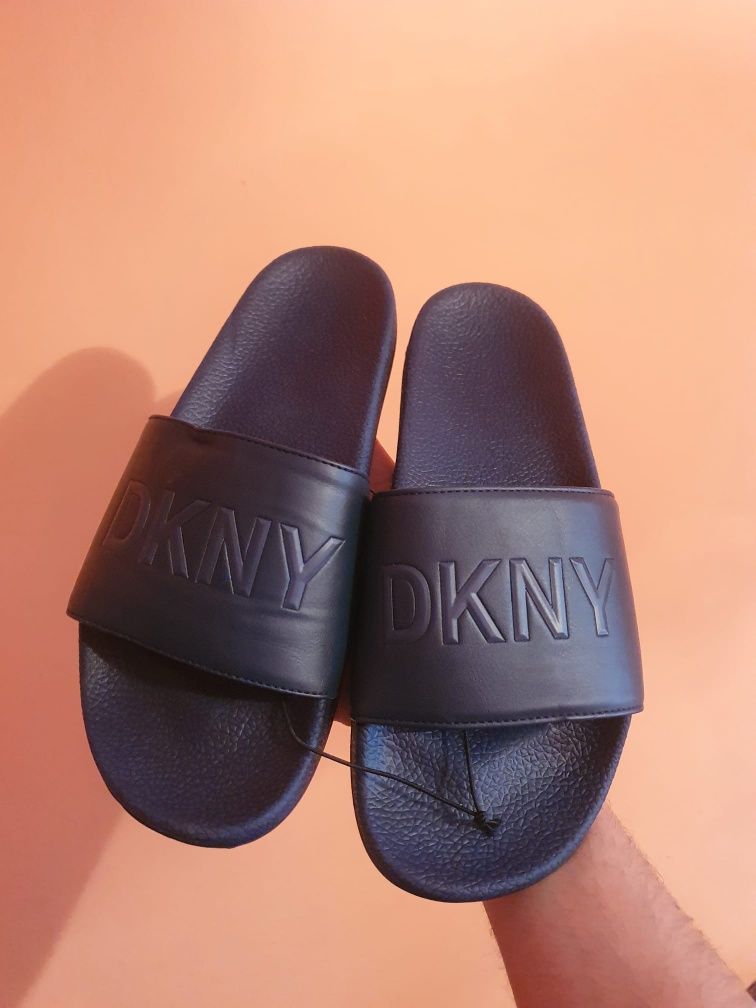 Papuci Richmond , Dkny