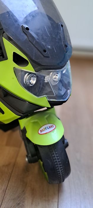 Motoretă electrică cu muzicuțe