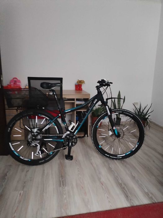 Vând bicicleta,de damă,C U B E acces,fabr.2023