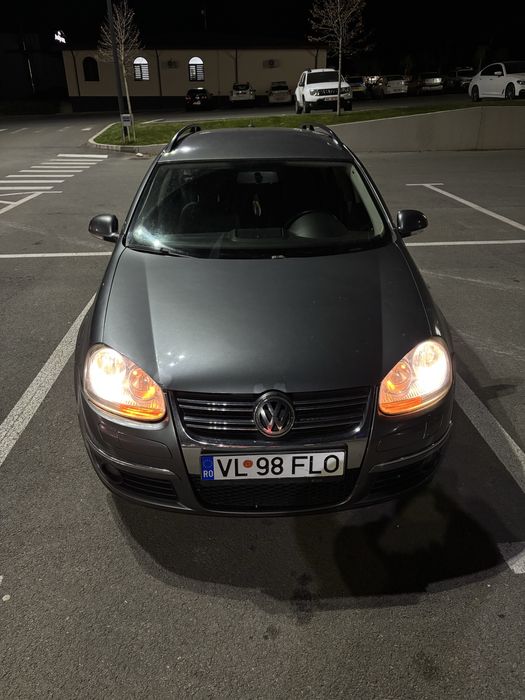 Vand /schimb URGENT!!! Golf 5 plus 2008 1.9 TDI