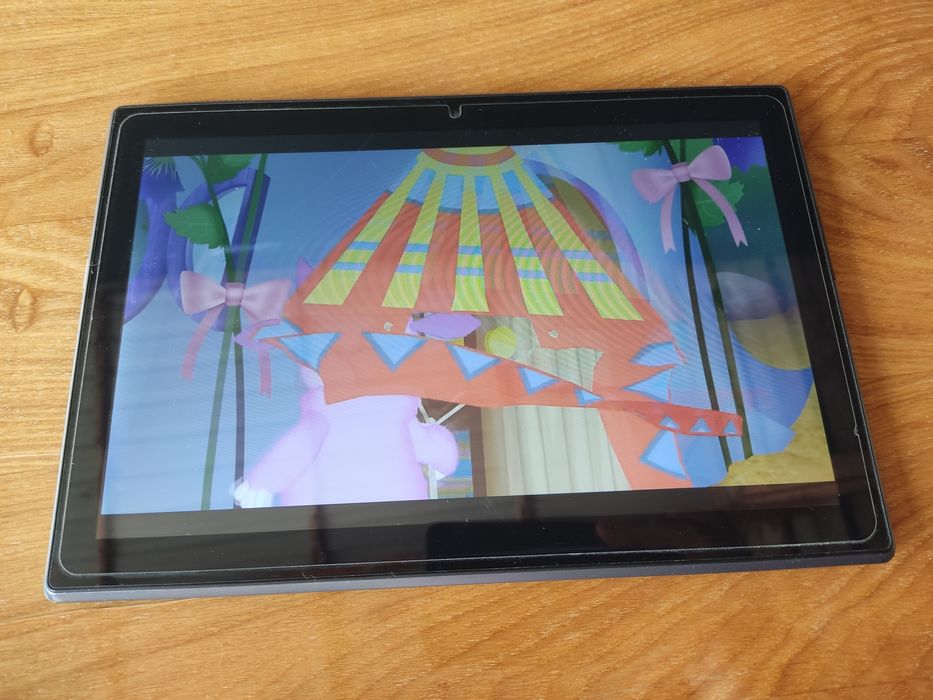 Идеальный планшет с хорошей ёмкостью батарейи Lenovo Tab 4 10 TB-X304L