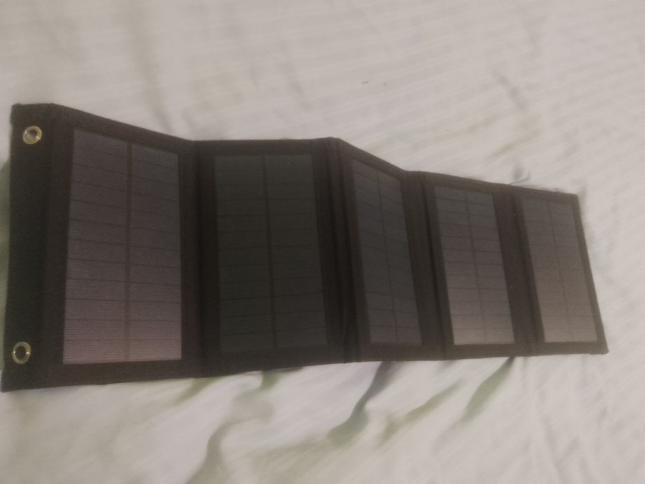 Соларно зарядно за къмпинг риболов планината морето