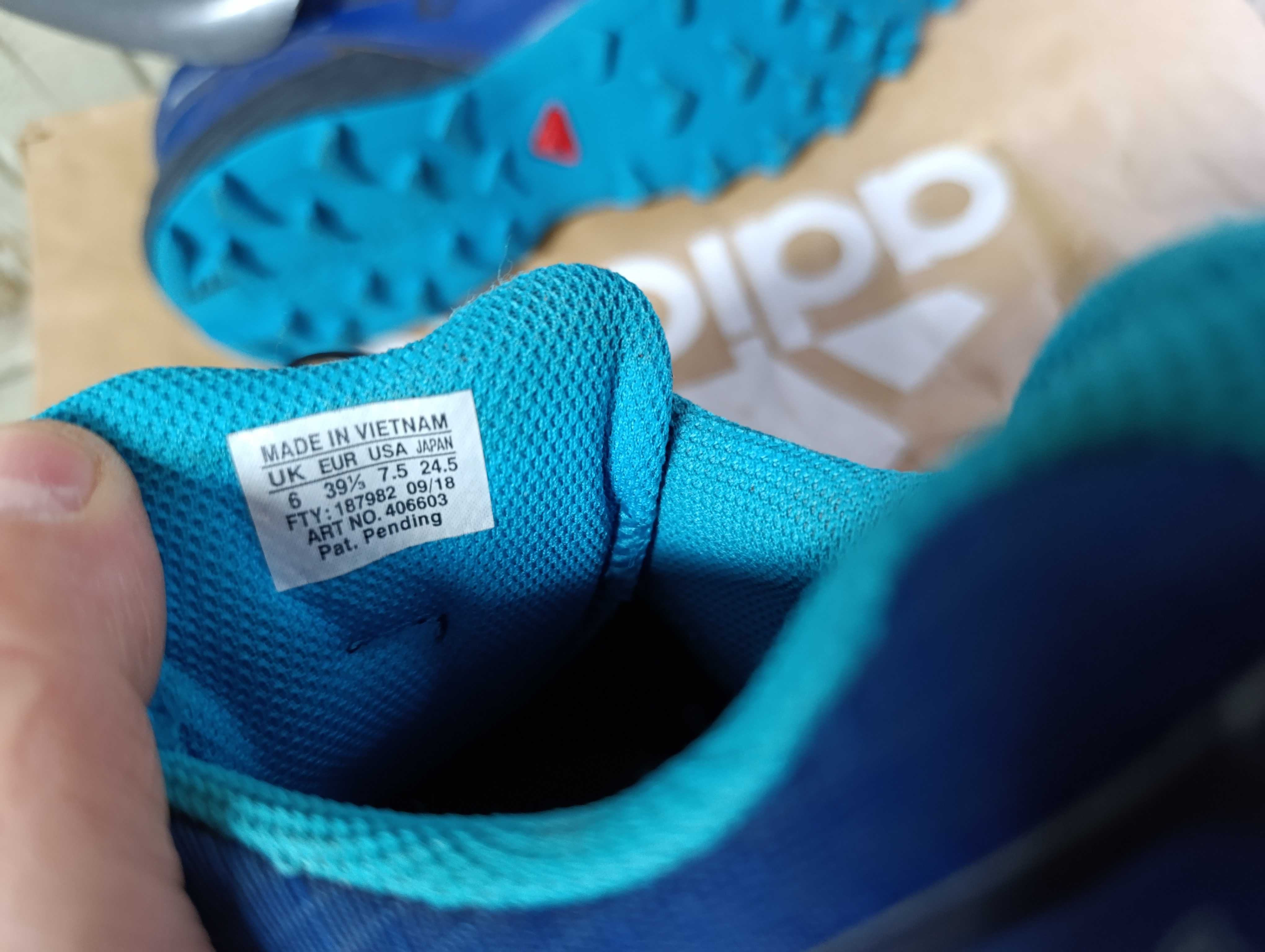 ''Salomon Speedcross 4''оригинални туристически обувки 38.5 номер