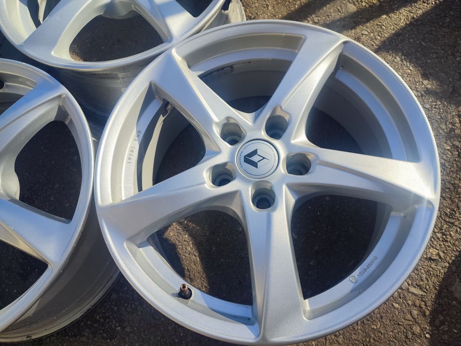 17" оригинални алуминиеви джанти за Renault/Dacia/Nissan.