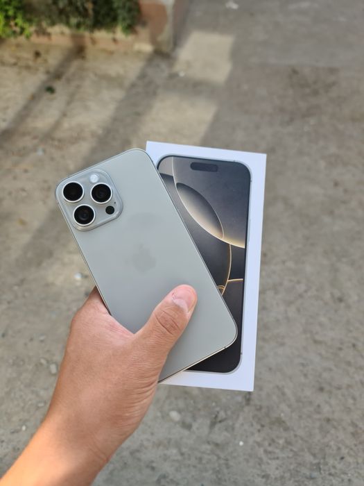 Iphone 16 Pro max sotiladi 256Gb