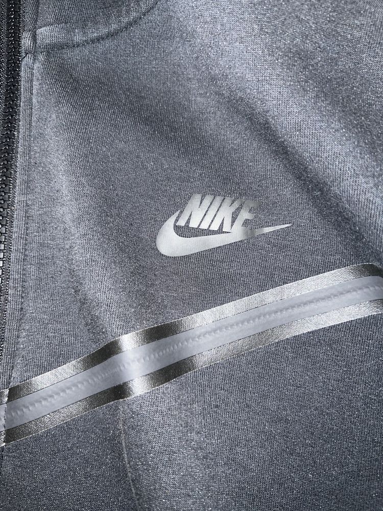 vand nike tech fleece original 100%