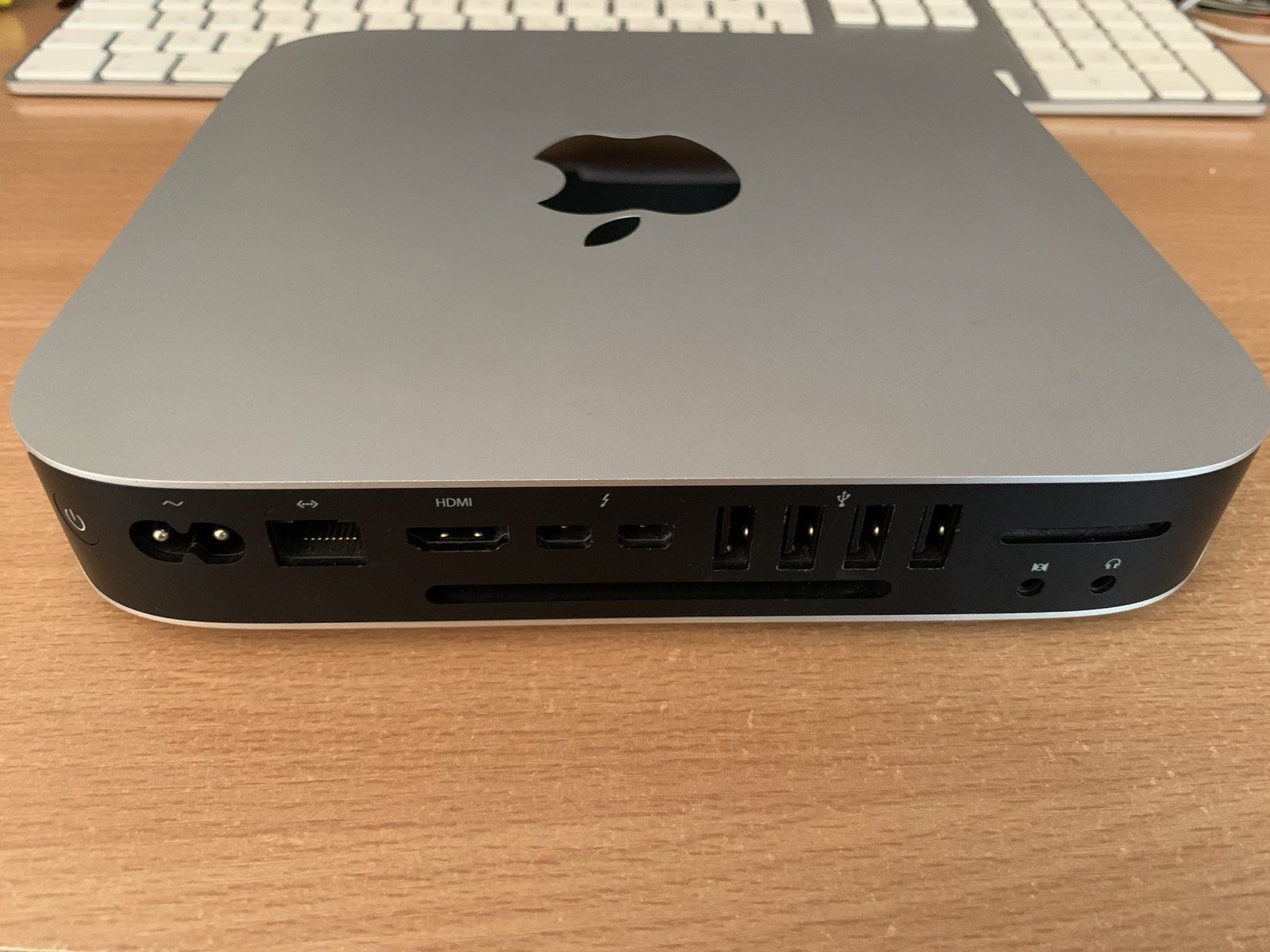 Mac mini i7 3.0 ghz 16 DDR 1600 250 SSD