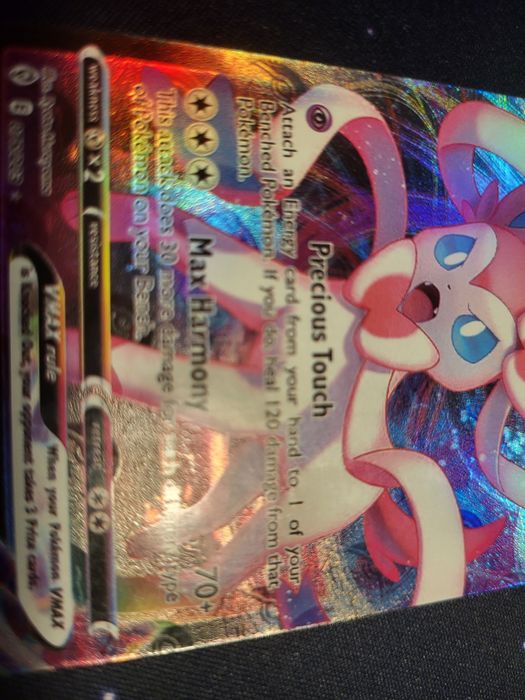 Vând pokemon SylveonVmax 310 hp Tcg