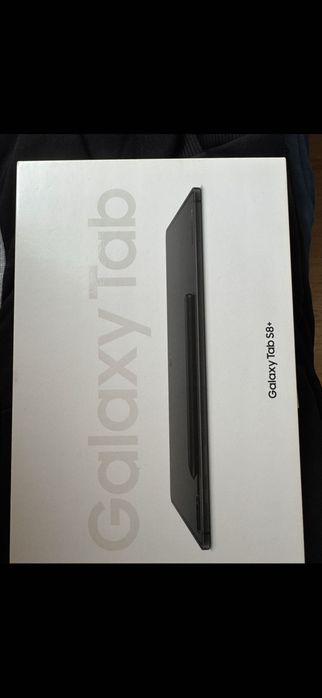 Samsung Galaxy tab S8+ 
8 GB RAM 5G 256 GB състояние на батерията 98%