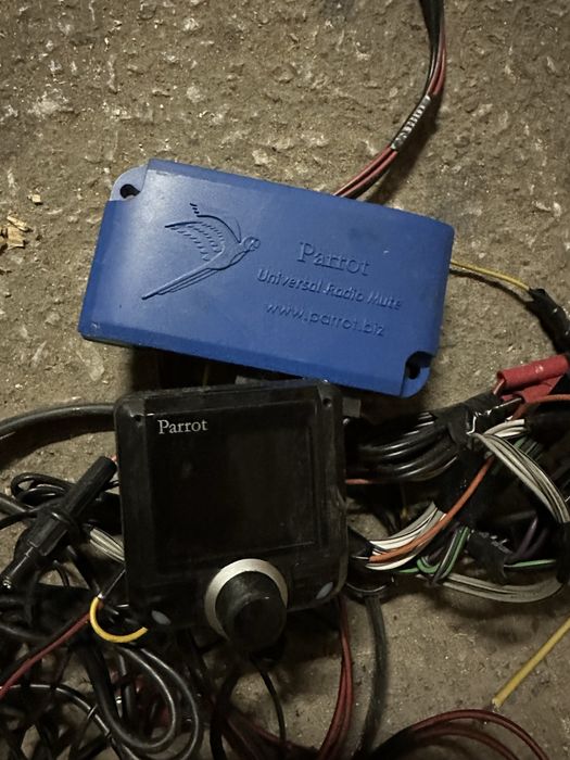 Parrot handsfree kit пълен комплект парот