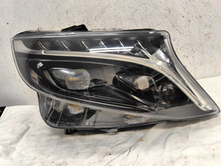 Оригинален фар Мерцедес Вито  Mercedes Vito Full Led Black