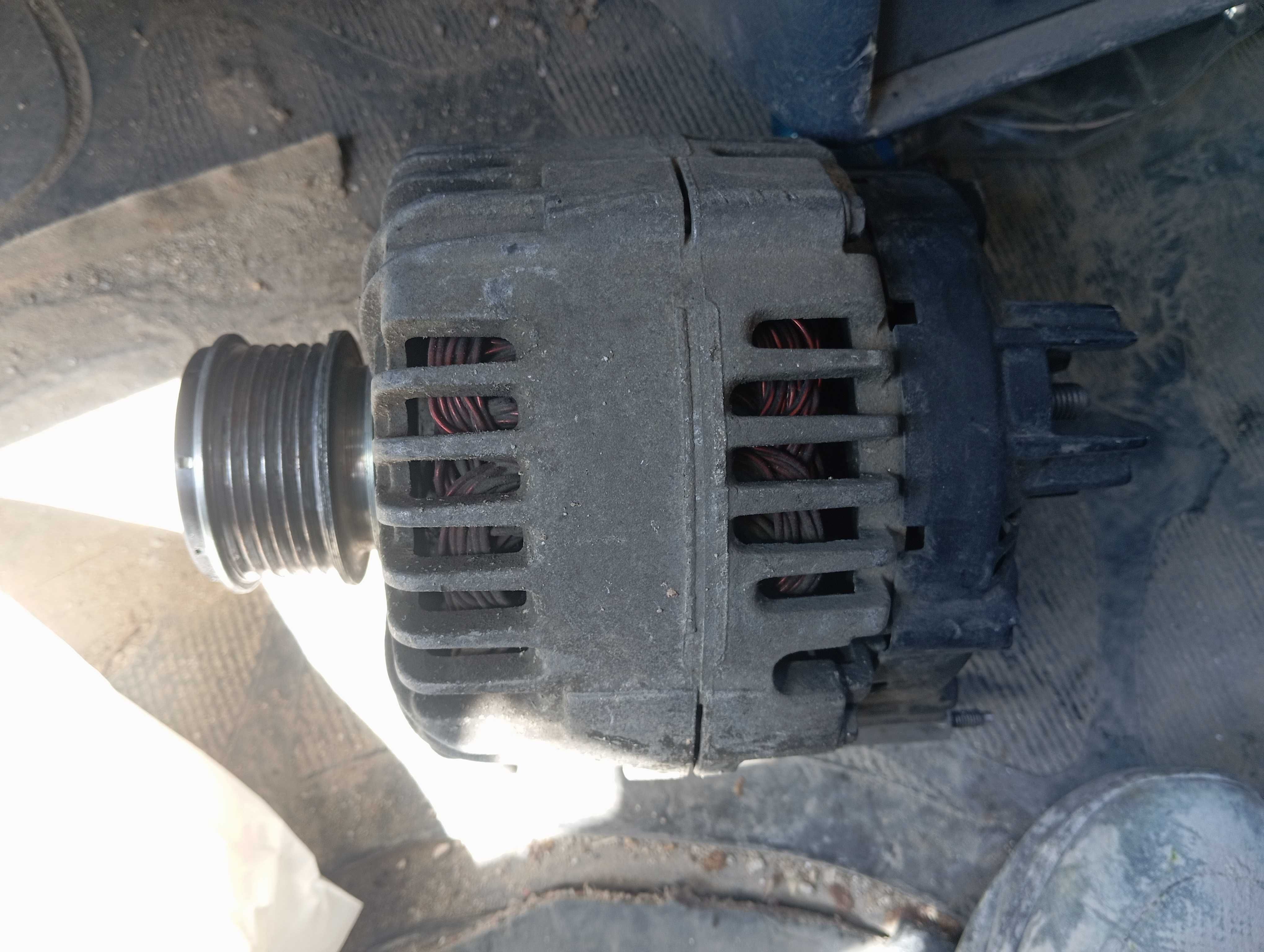 Алтернатор 140 А   Valeo VW