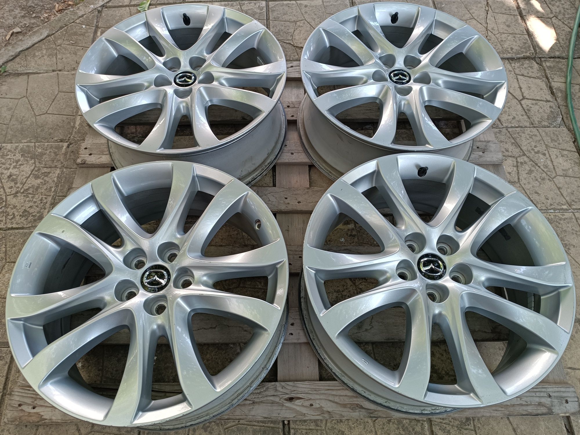 Лети джанти 19ки 5х114.3 Mazda