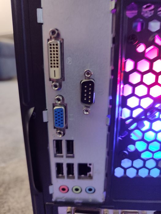 PC Gaming i7 16GB RAM OK pt Fortnite LoL școală proiecte filme

---

?