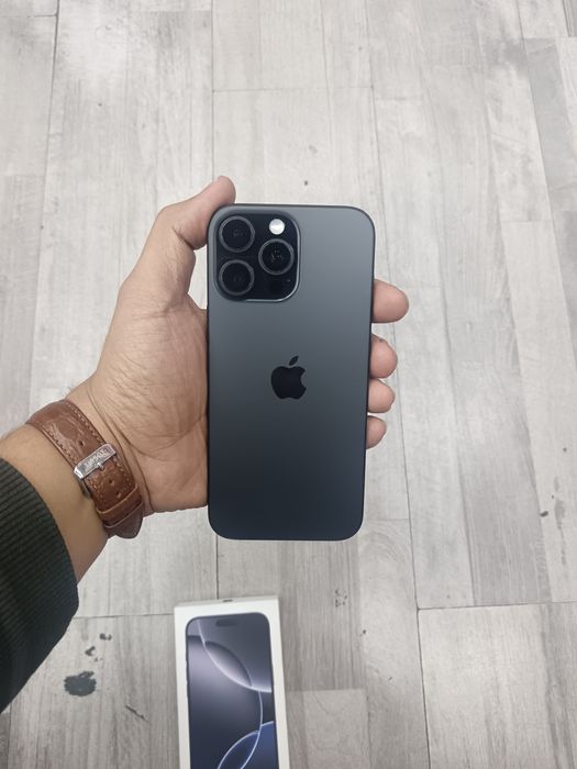 iPhone 16 Pro Max J/A 256 GB Black ideal