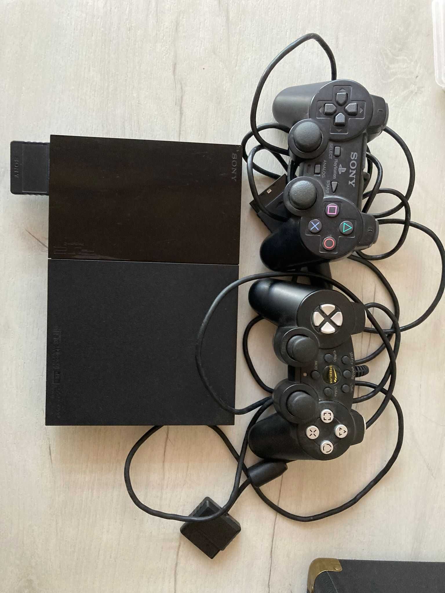 Vând consolă PS2