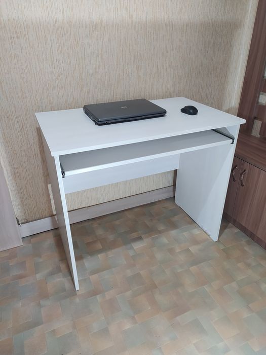 Продам новый стол