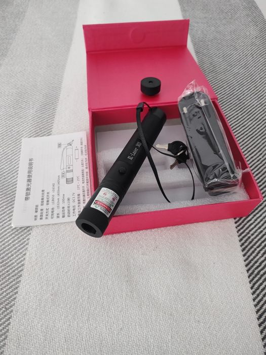 Laser verde puternic raza 10km carcasa aluminiu