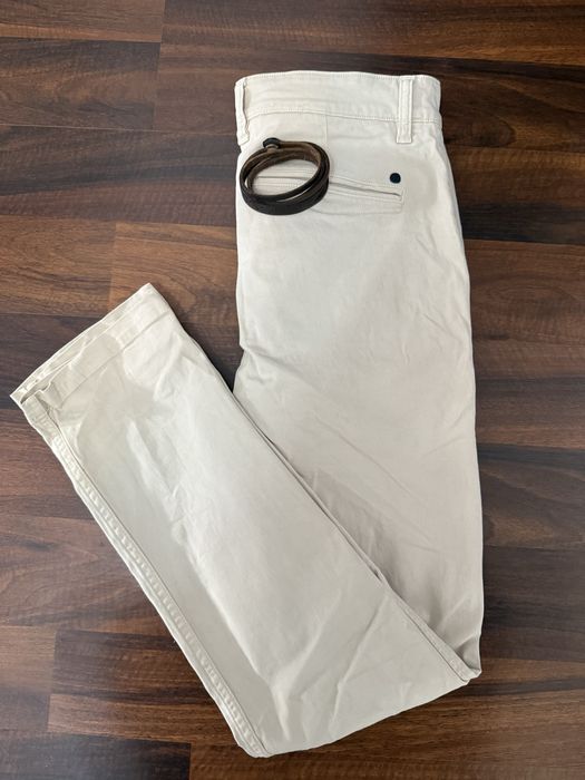 Pantaloni chino premium + bratara cadou
