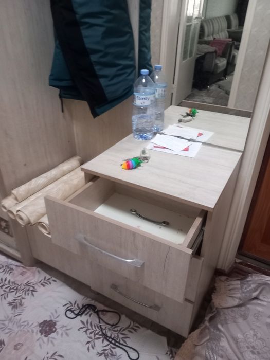 Прихожая в хорошем состояние.Продаём в связи с обновлением.