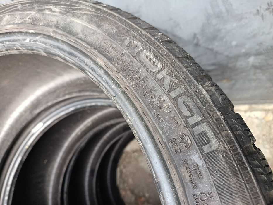 Anvelope MS iarna 235 40 19 nokian 2019.5.5-6mm
