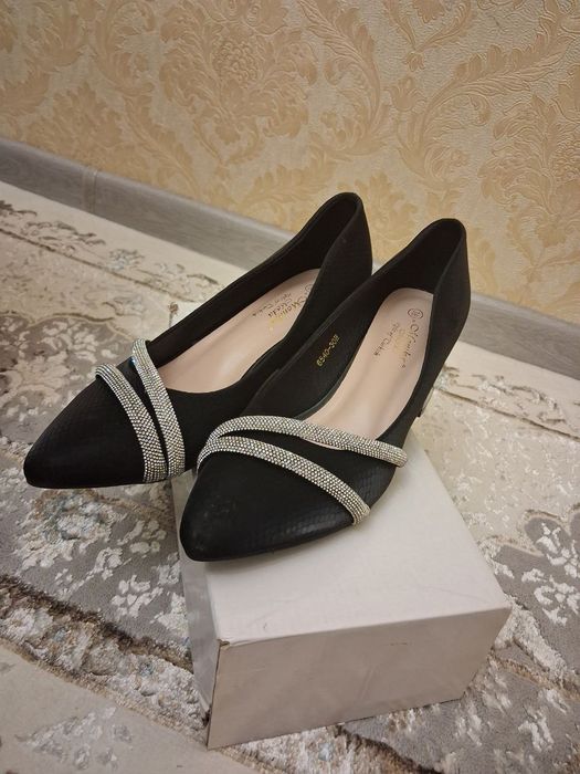 Туфли женский модный элегантный