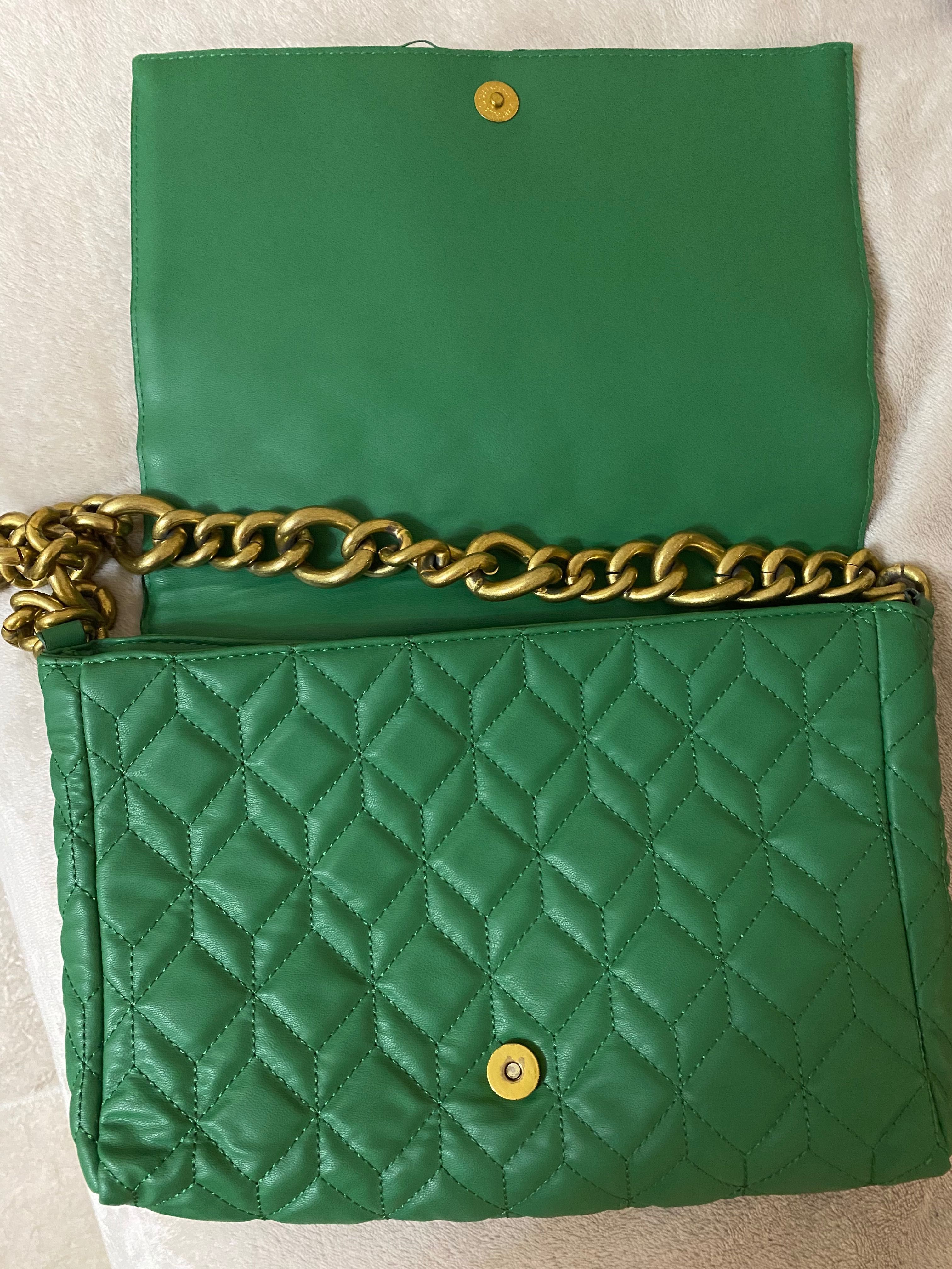 Дамска зелена чанта Zara