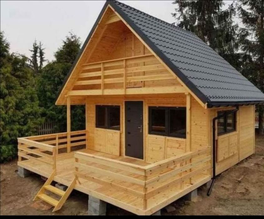 Vand casute pe structura de lemn