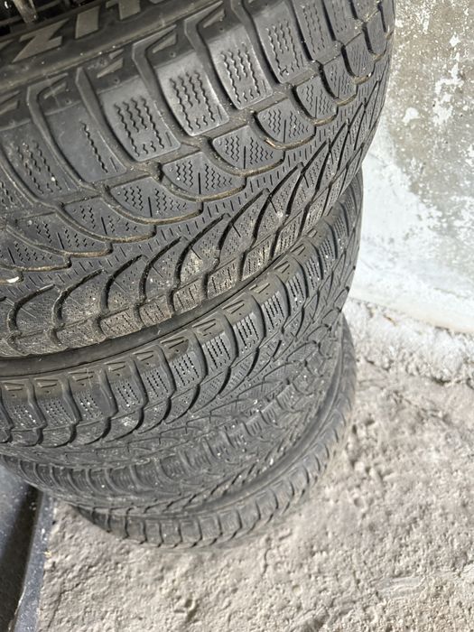 Vand 4 cauciucuri bridgestone