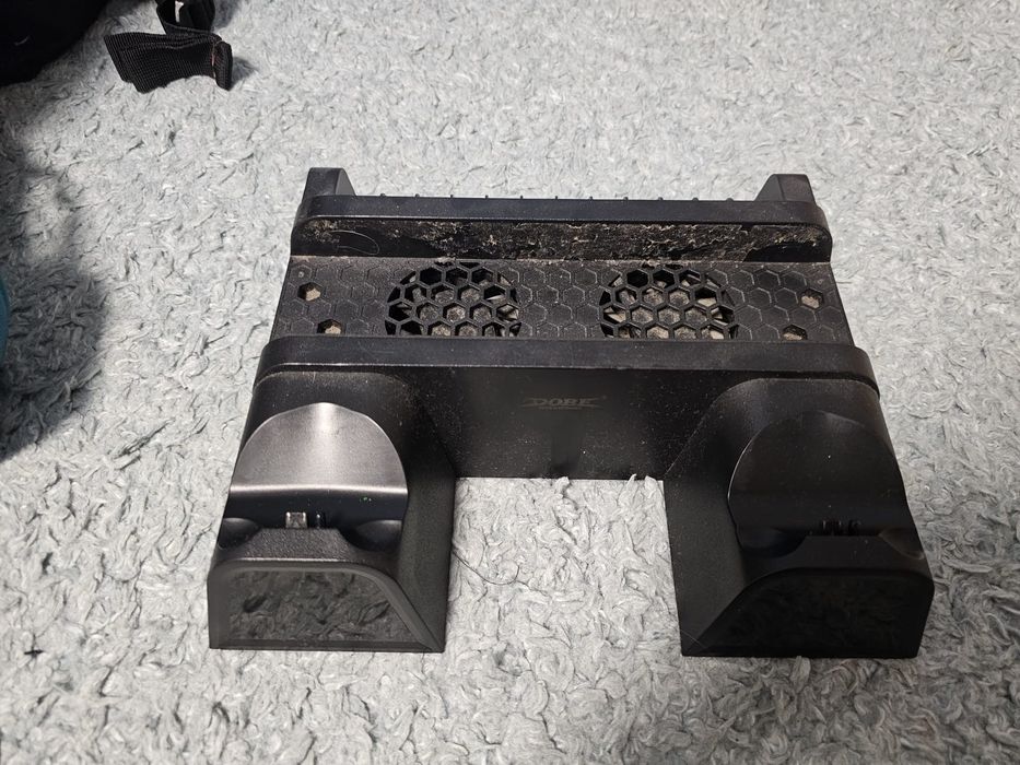 Consola ps4 funcțională