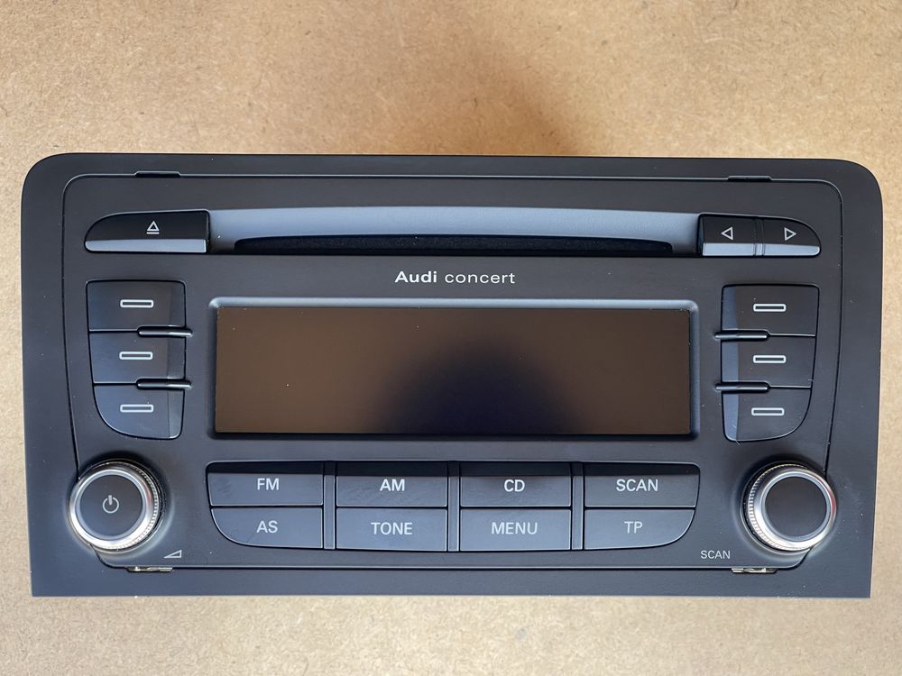 Оригинално Радио Audi A3 8P 2010 с Bluetooth Адаптор
