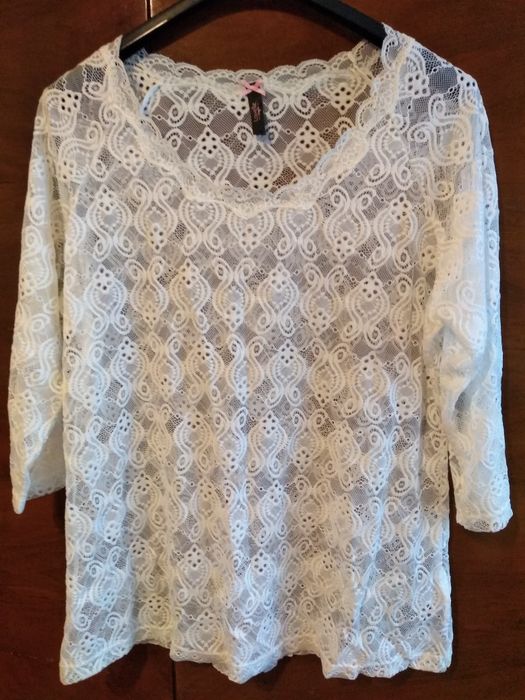 Bluza ocazie  dantela nr 44 transport gratuit