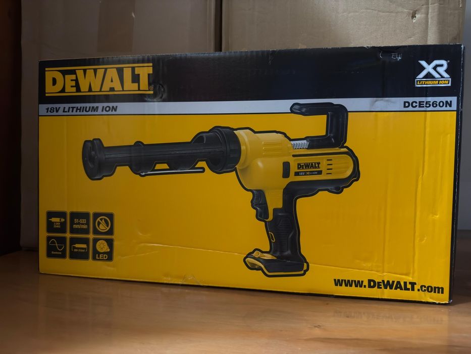 Pistol Silicon DeWalt XR DCE560N