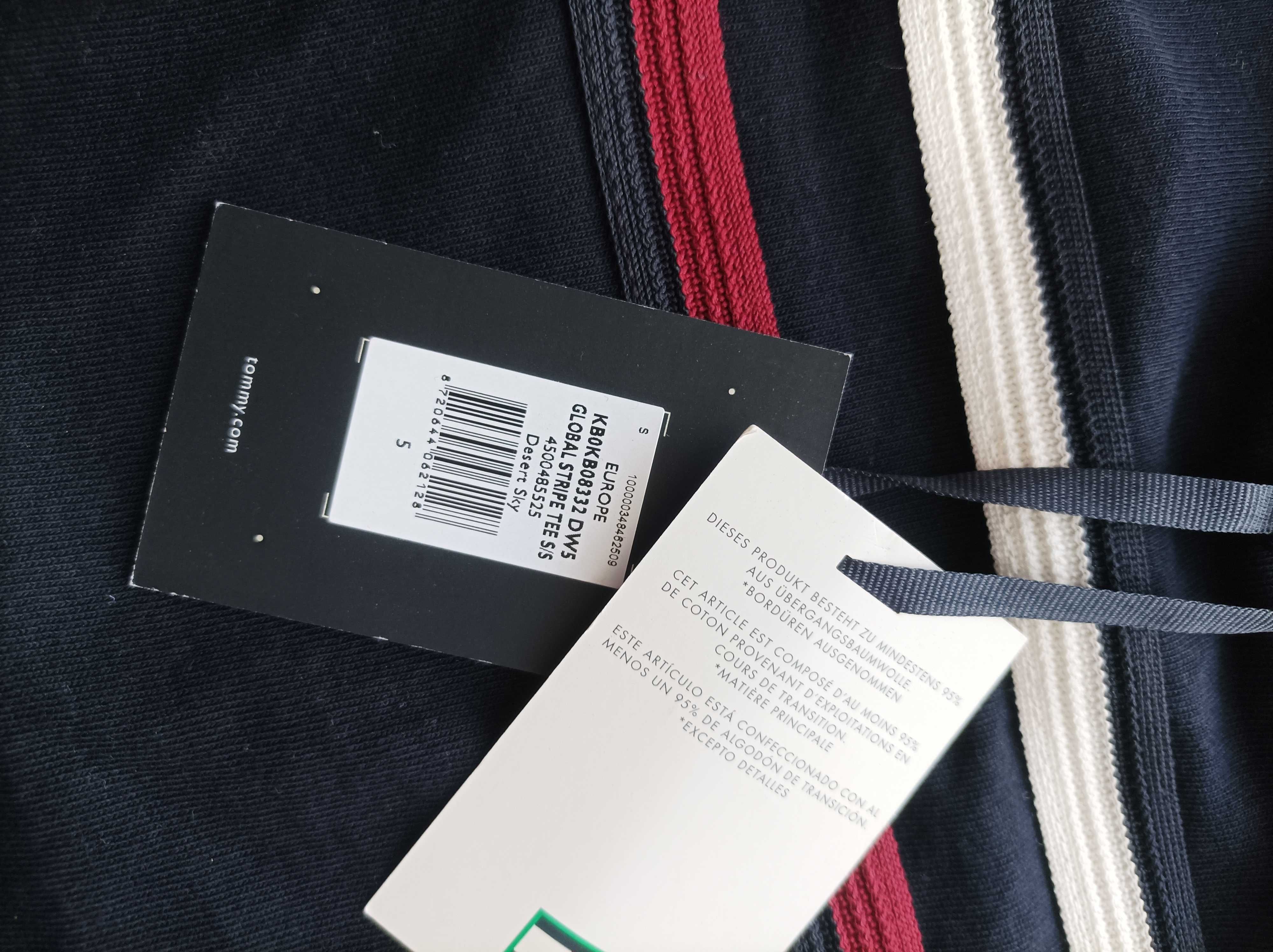 Tommy Hilfiger 4-5год пролетно-есенно яке и тениска